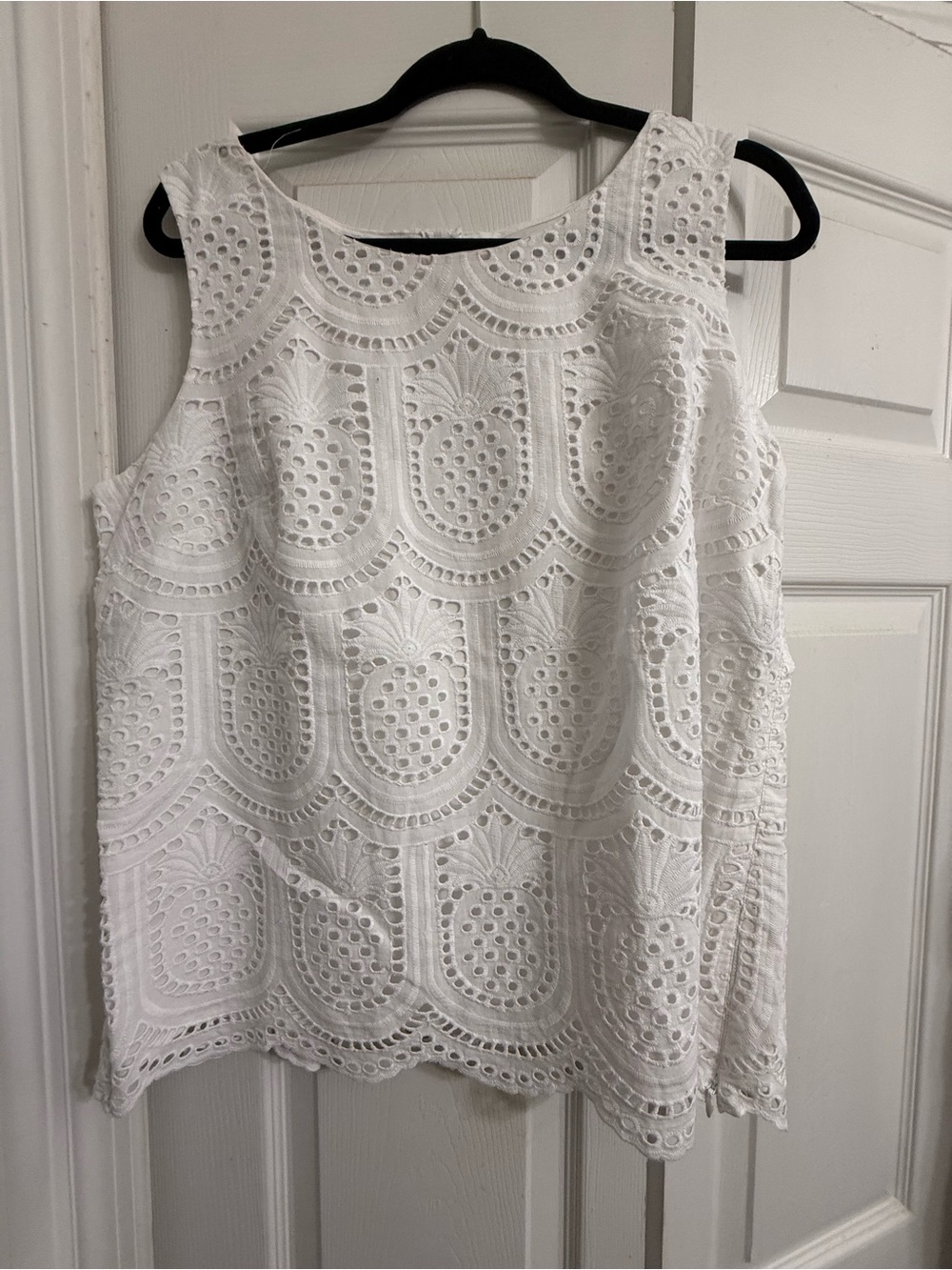 Talbots White Eyelet Sleeveless Camisole